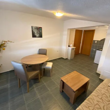 דירה Misho Kruševo